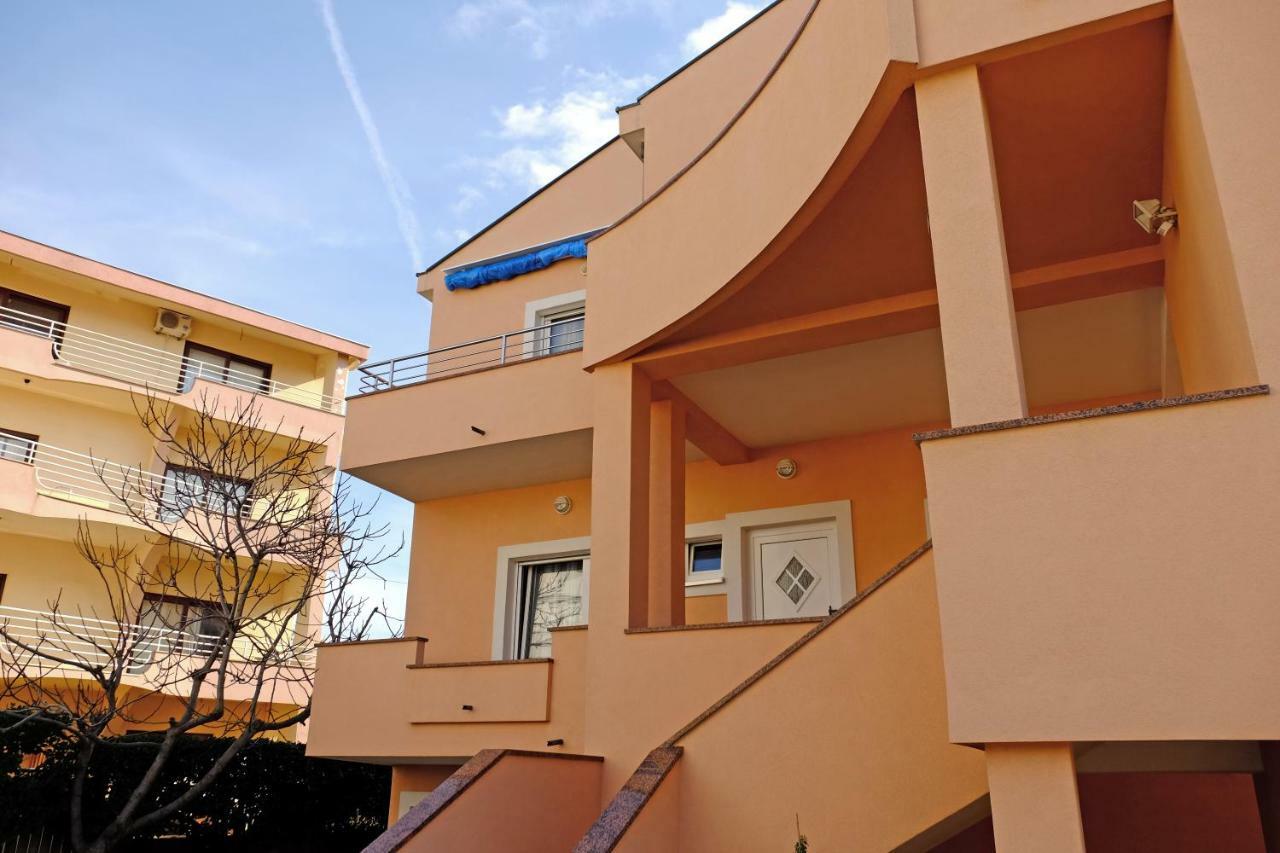 Apartma Apartmani Stipe *