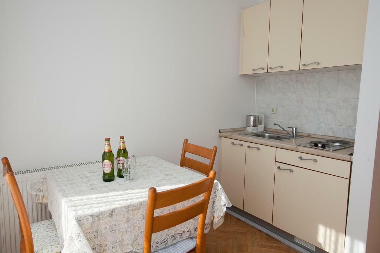 Apartma Apartmani Stipe *